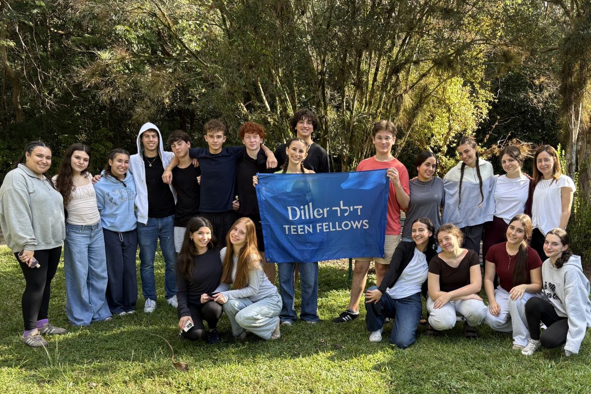 Diller Teen Fellows Kick Off Their First Shabbaton of the Year