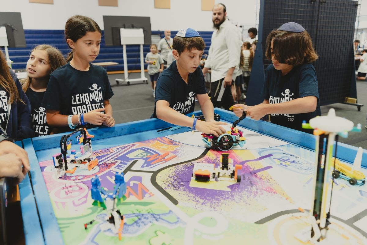 South Florida Jewish Day School Robotics Festival: Growing, Building, Innovating!